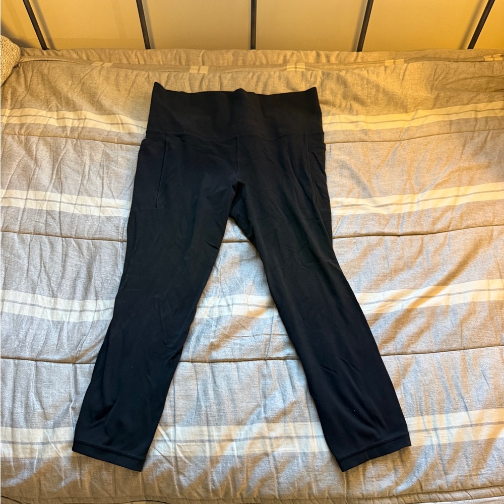 Athleta Black Capri Leggings